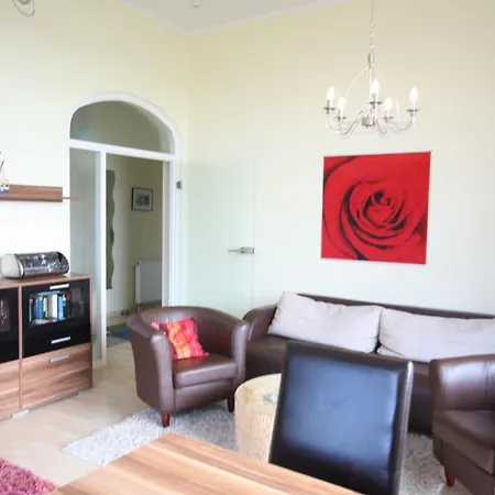 Warnemuende Zum Lotsen 22347 Rostock